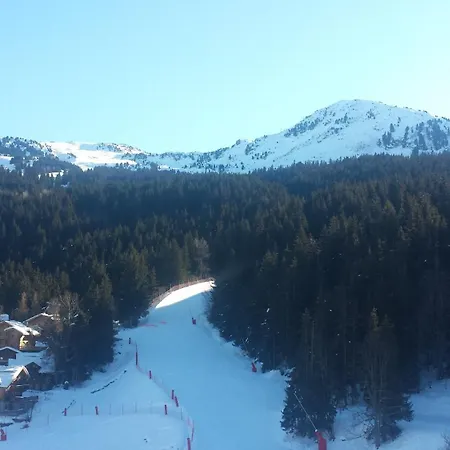 En Skis Aux Pieds Avec Sauna Lägenhet Courchevel